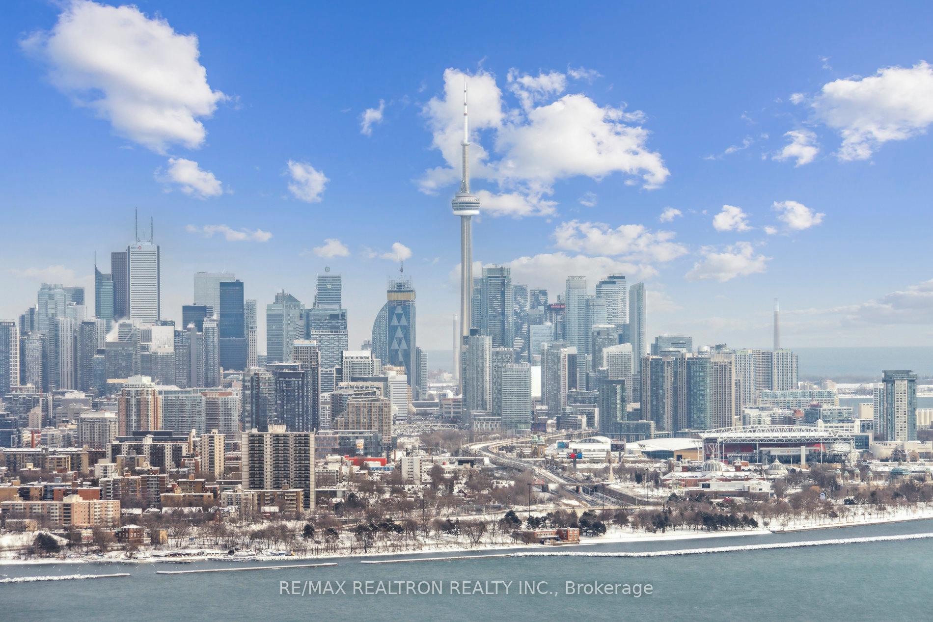 2 Bedrooms Condo at 30 Shore Breeze, Toronto For sale