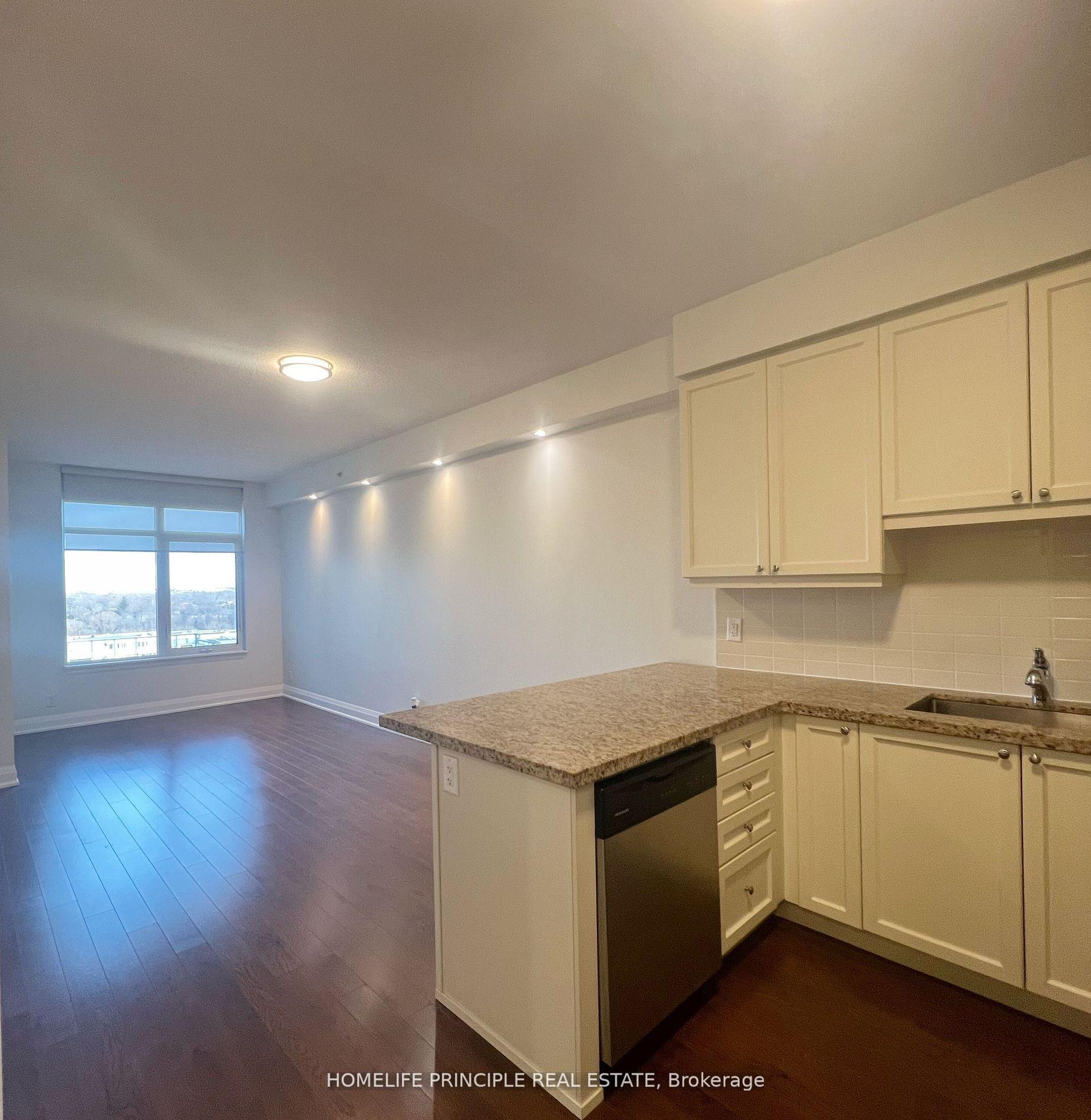 1 Bedroom Condo at 12 Woodstream, Vaughan For sale