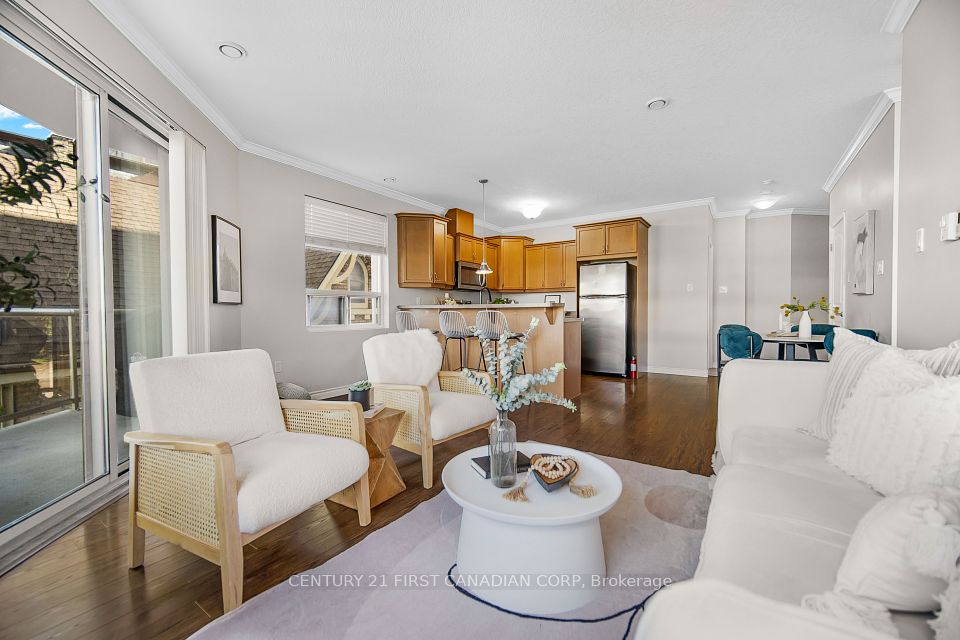 435 Colborne