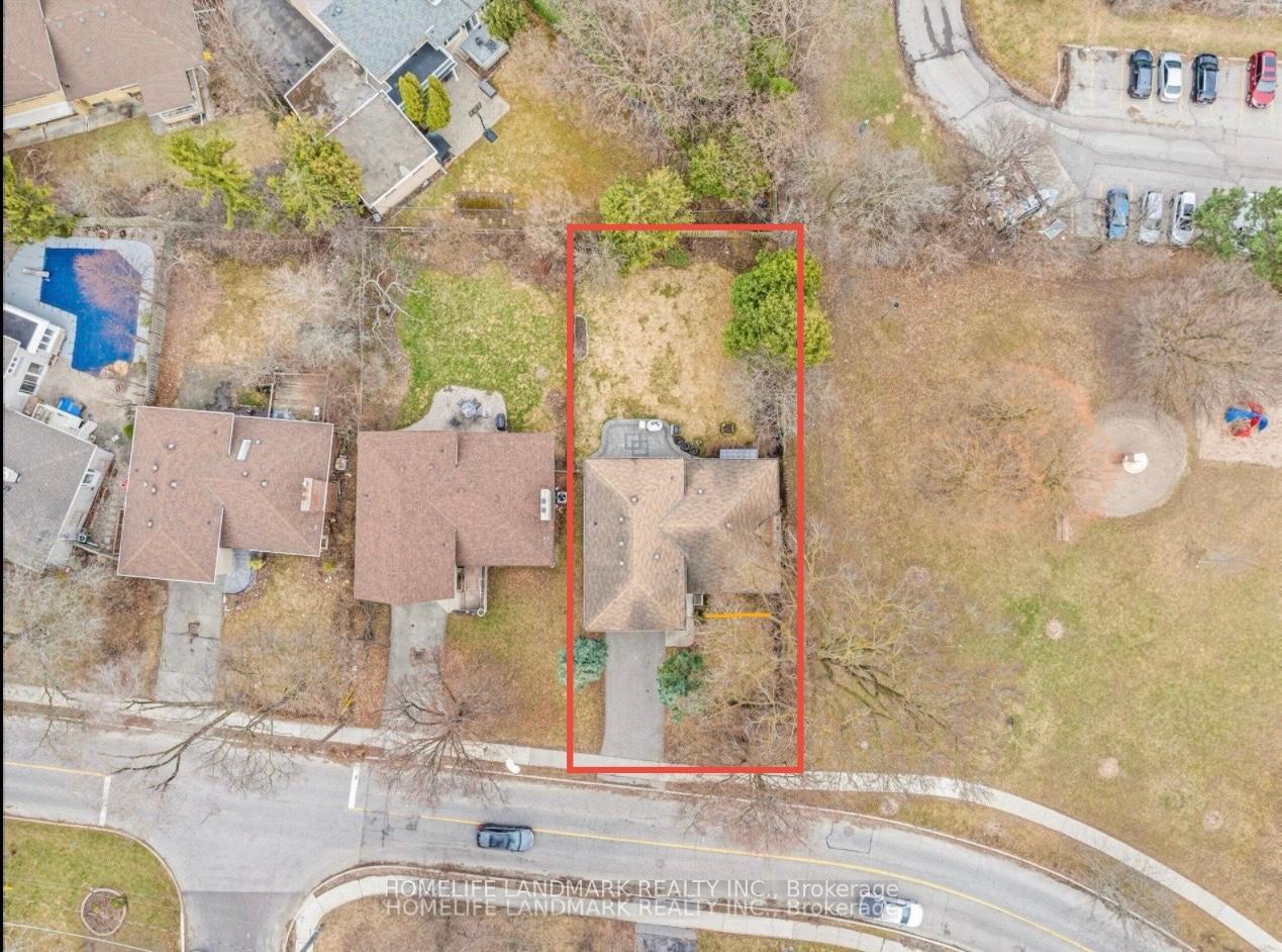 1 Hawksbury Drive, Toronto, ON M2K 1M2