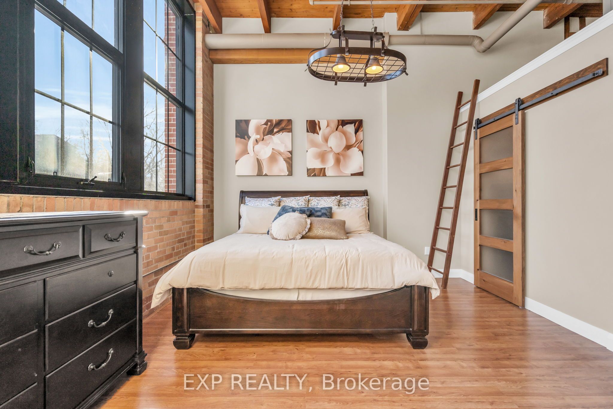 543 Timothy Street, #218