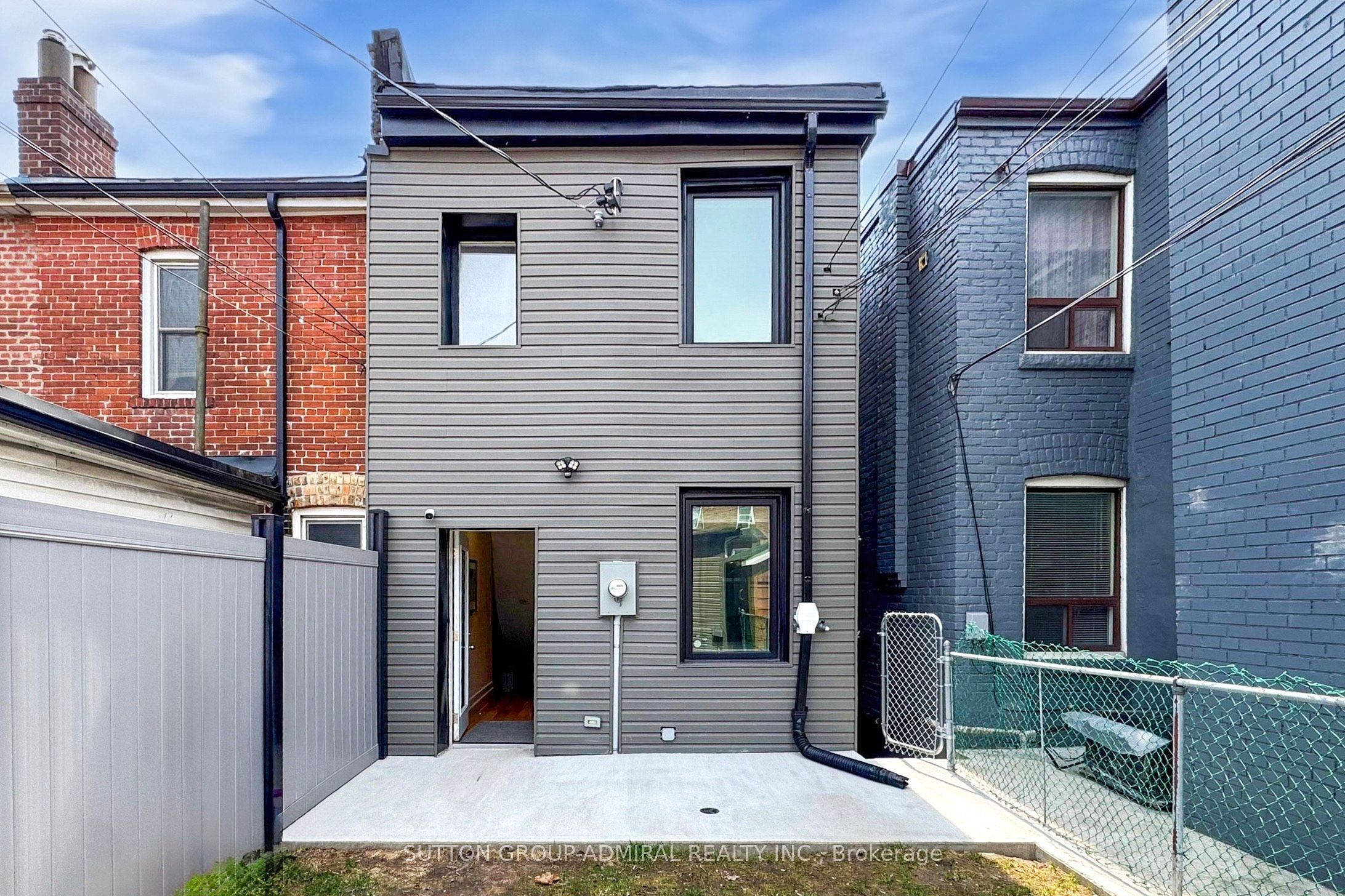 1216 Davenport Road