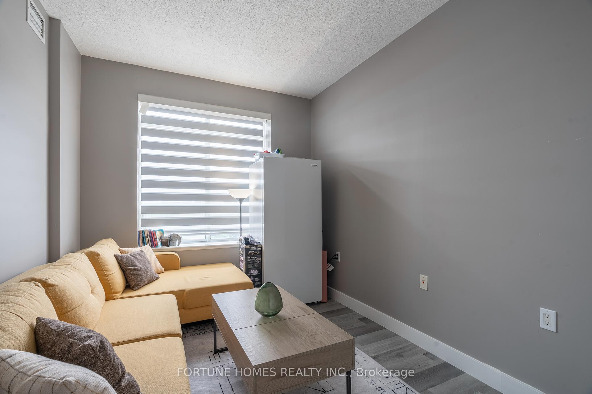 2 Bedrooms Condo at 650 Lawrence, Toronto For sale