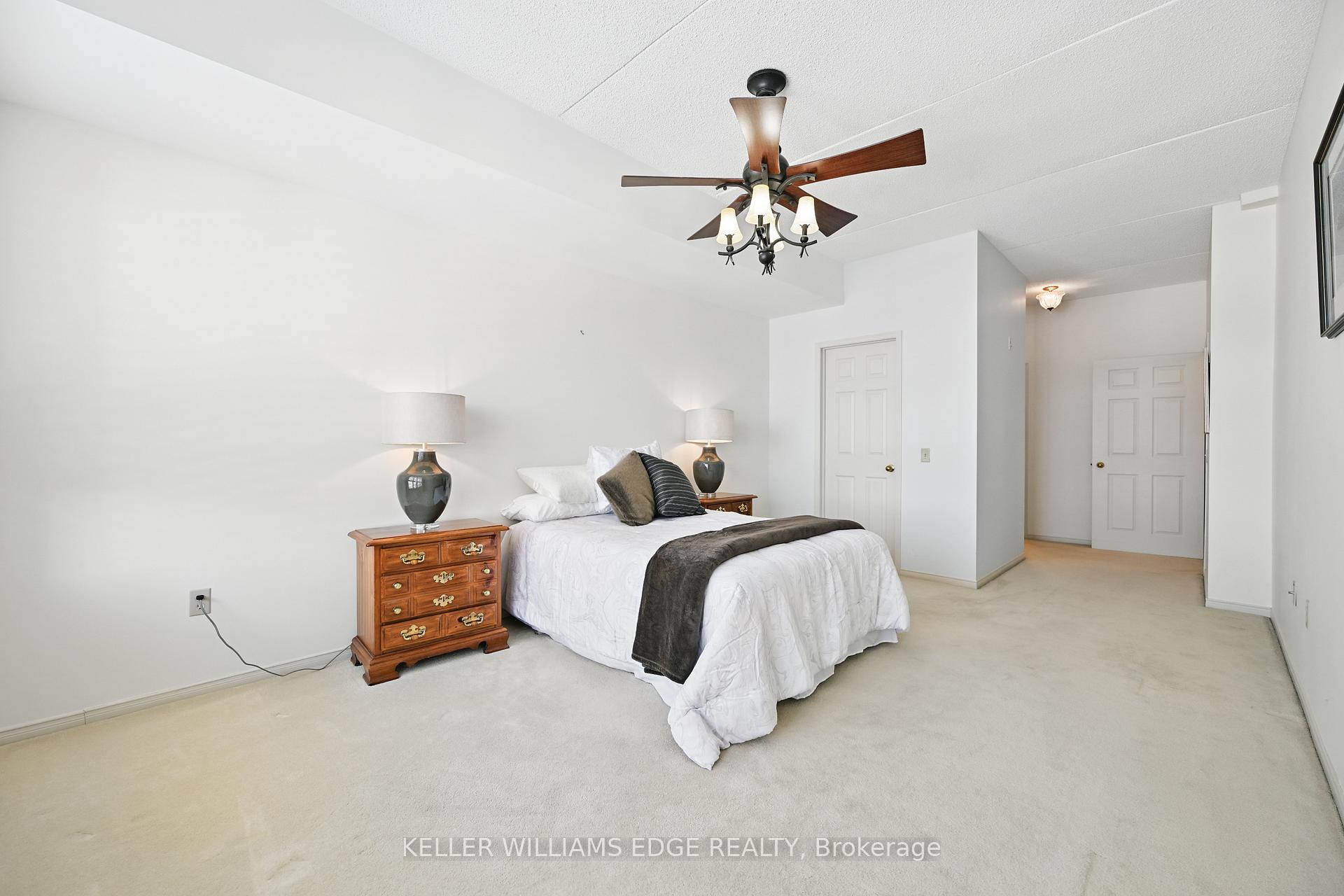 2 Bedrooms Condo at 2085 Amherst Heights,  Burlington For sale