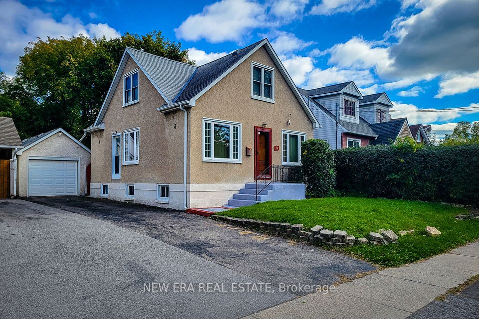 38 Haig Street, St. Catharines, ON L2R 2K8