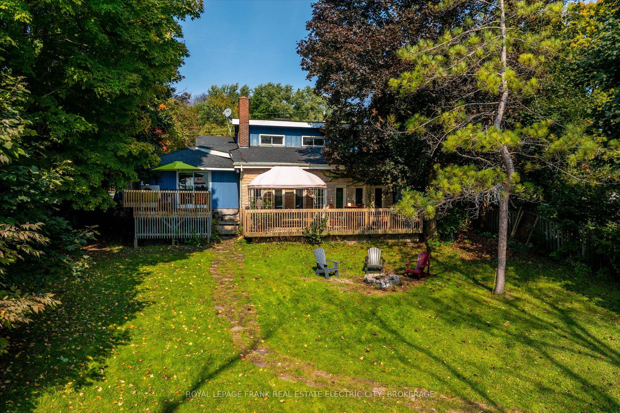 99 Lakeside Drive
