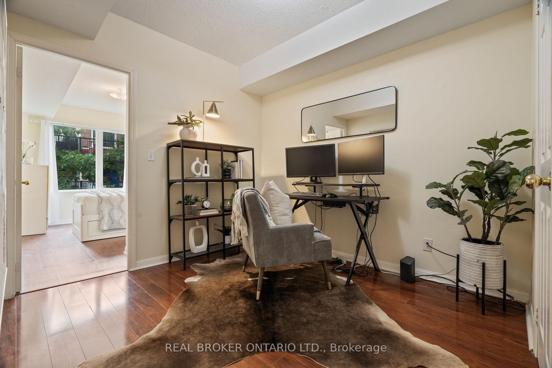 3 Bedrooms Condo at 3047 Finch, Toronto For sale