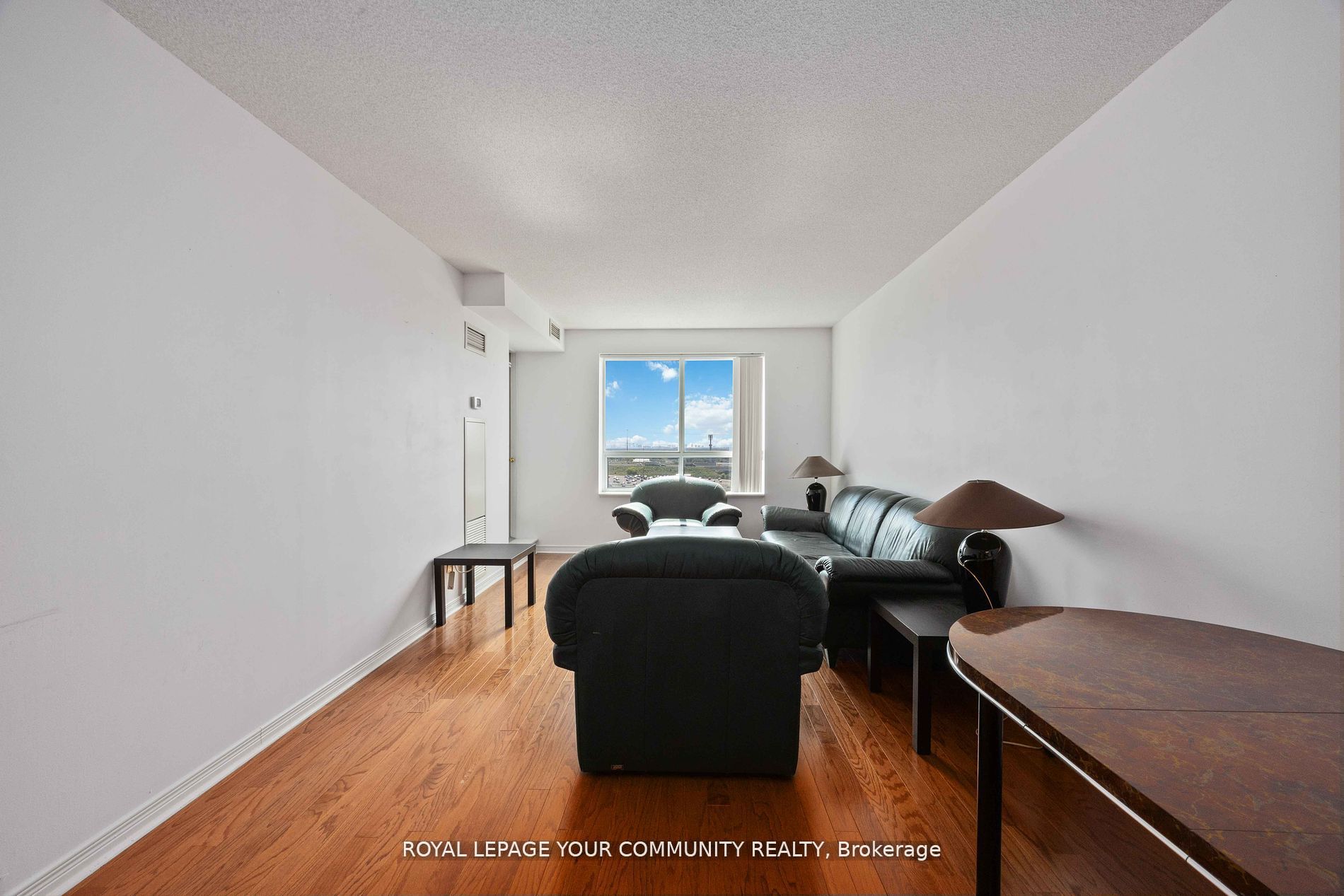 23 Oneida Crescent, #909