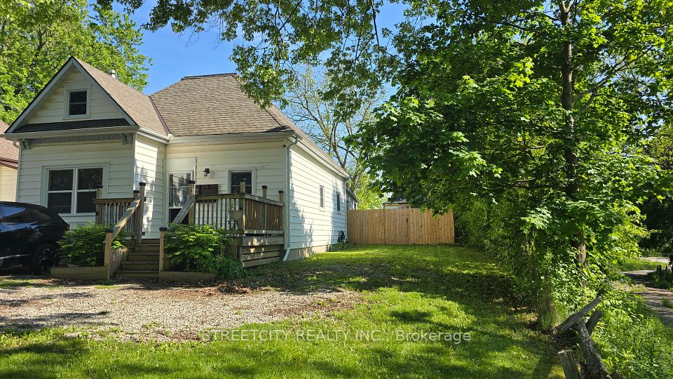 22 Leila Street, St. Thomas, ON N5R 2A6