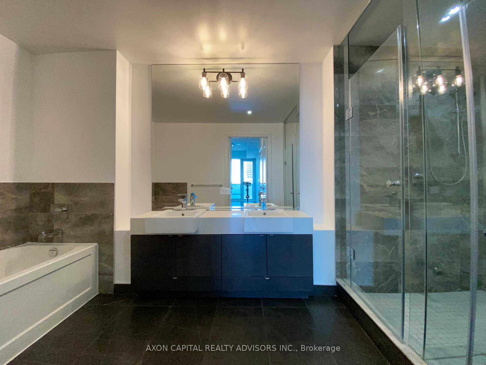 3 Bedrooms Condo at 8 The Esplanade, Toronto For sale
