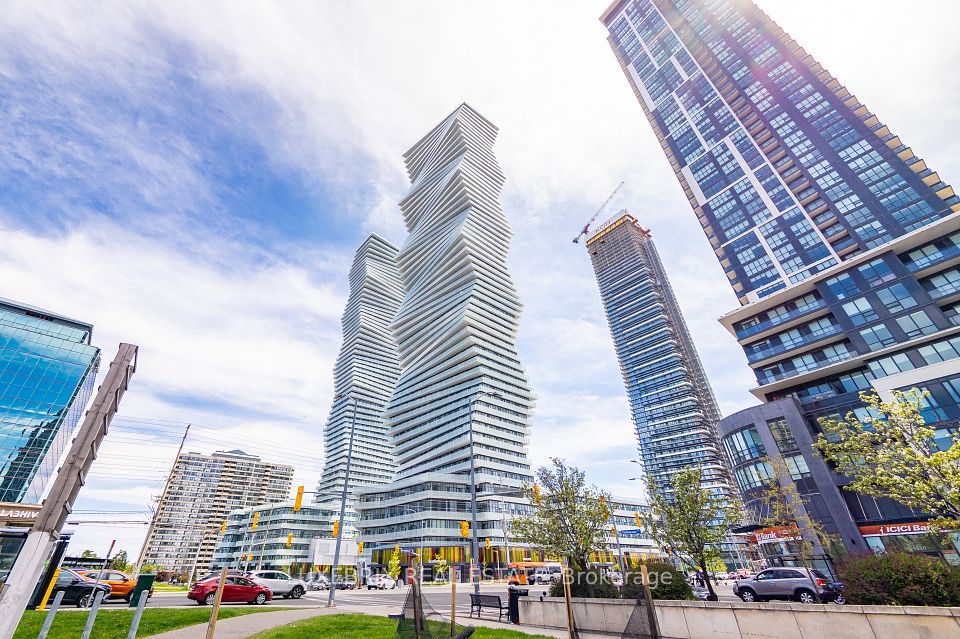 3900 Confederation
