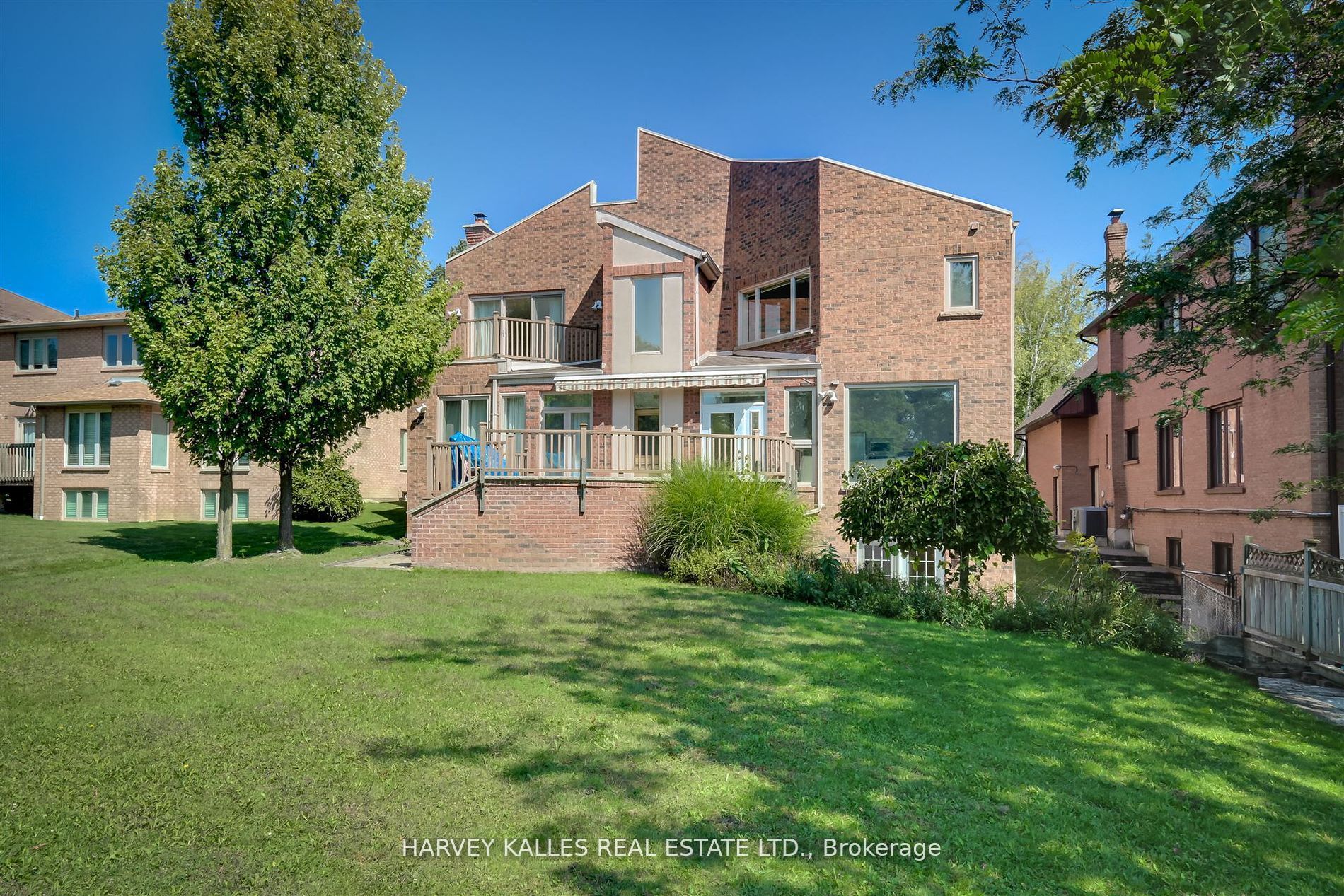 62 Prince Edward Boulevard