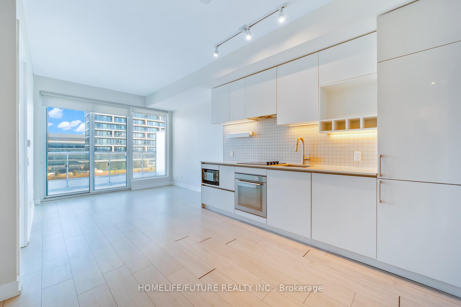 2 Bedrooms Condo at 898 Portage,  Vaughan For sale