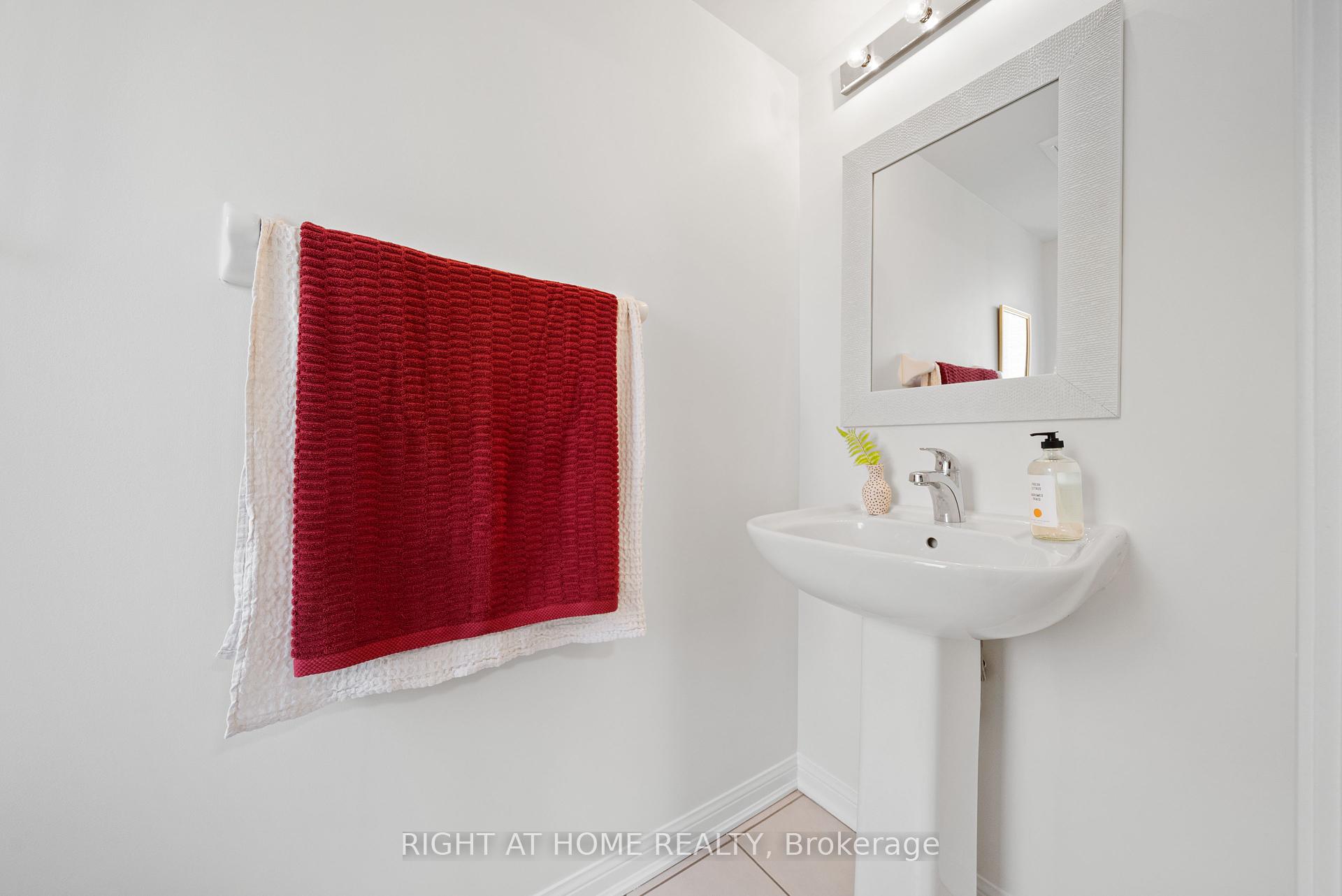 3 Bedrooms Condo at 11 Foundry, Toronto For sale