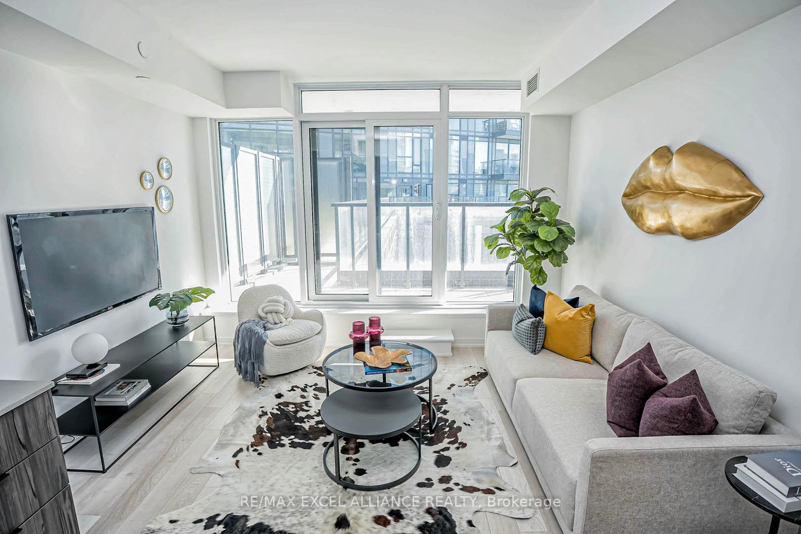 2 Bedrooms Condo at 50 Power,  Toronto For sale