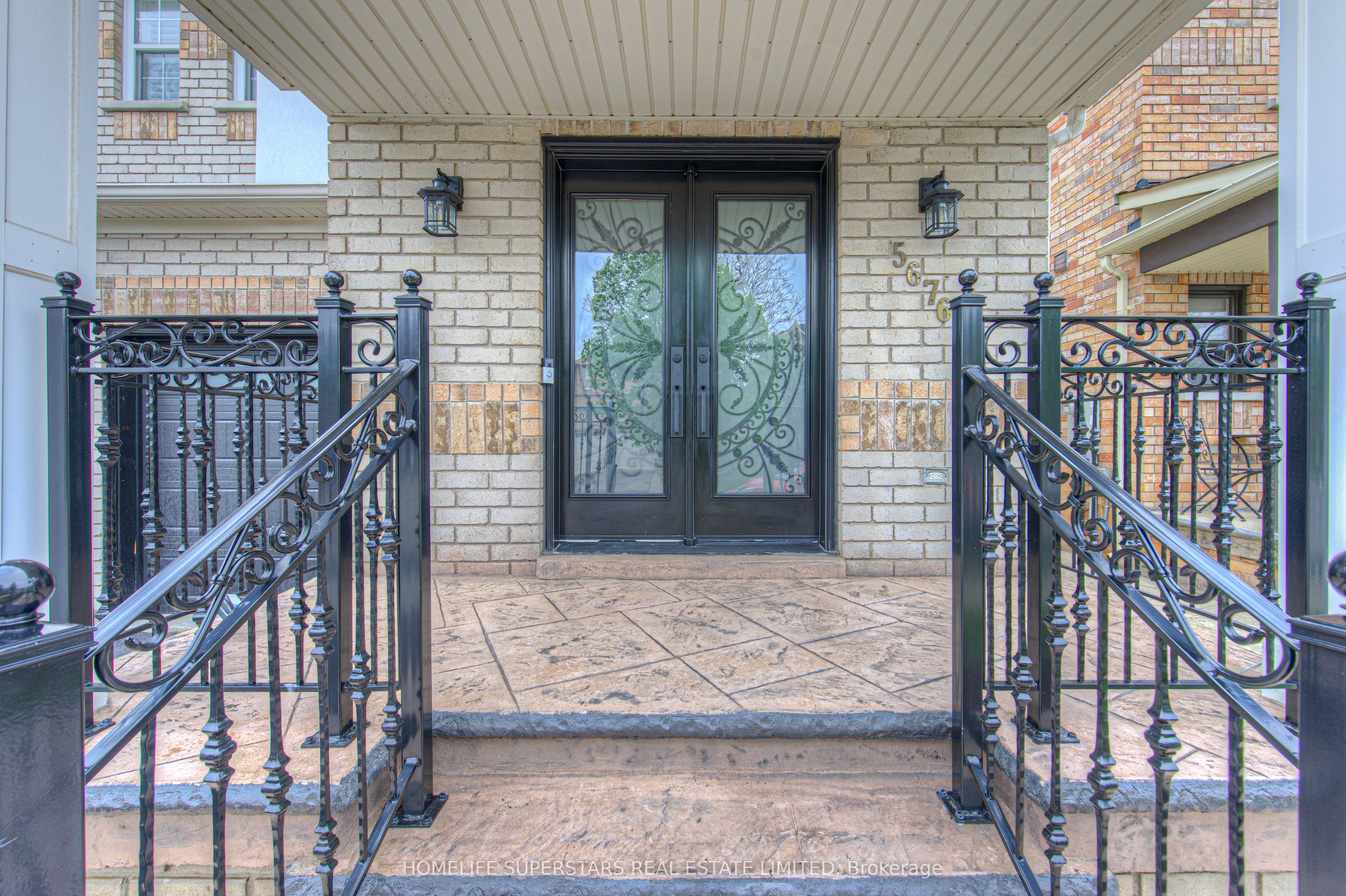 5676 Fantasia Manor
