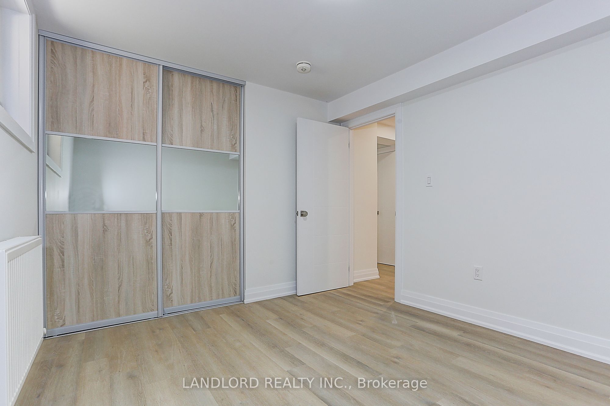 30 Lambton Avenue, #Lower