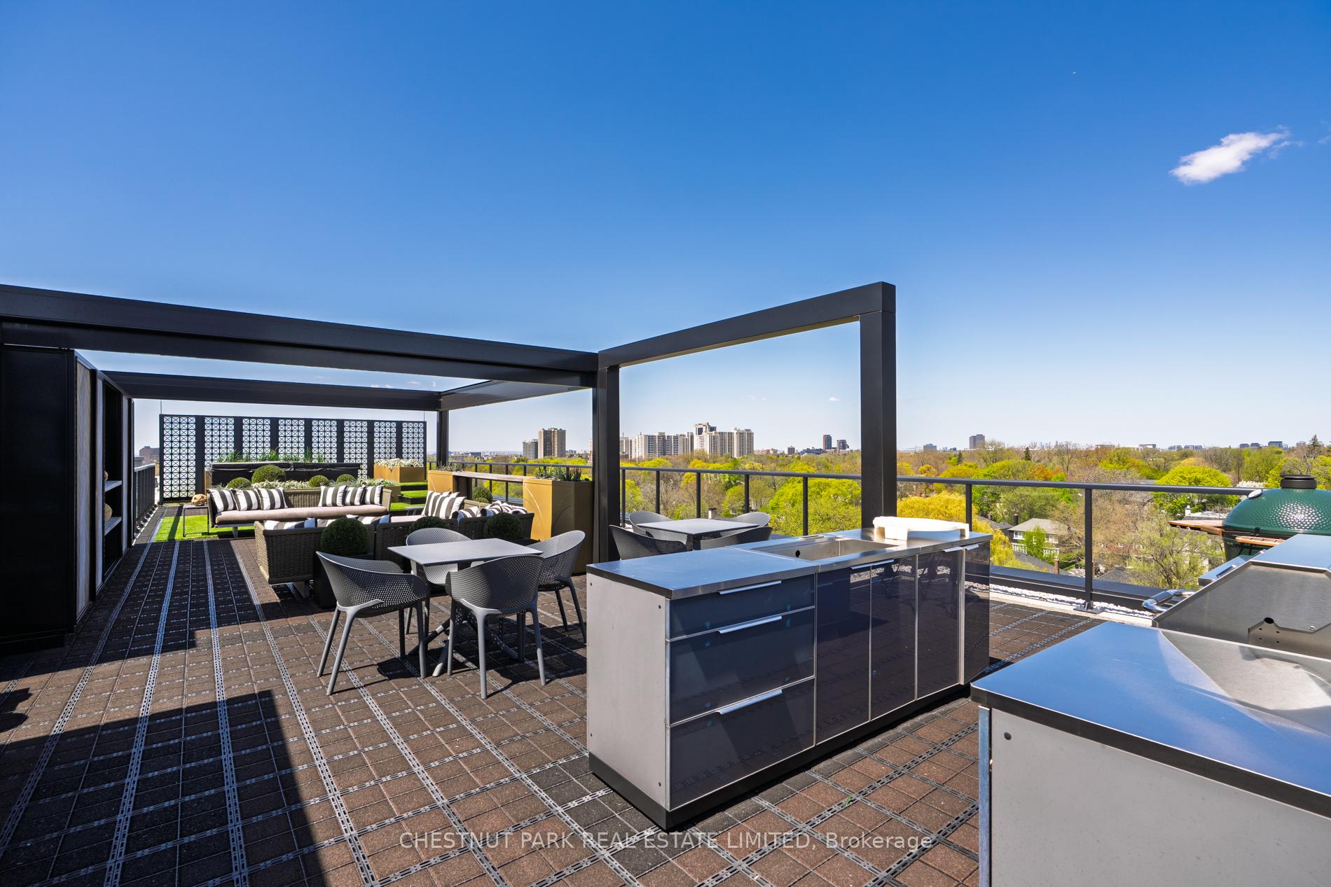 3 Bedrooms Condo at 170 Chiltern Hill, Toronto For sale