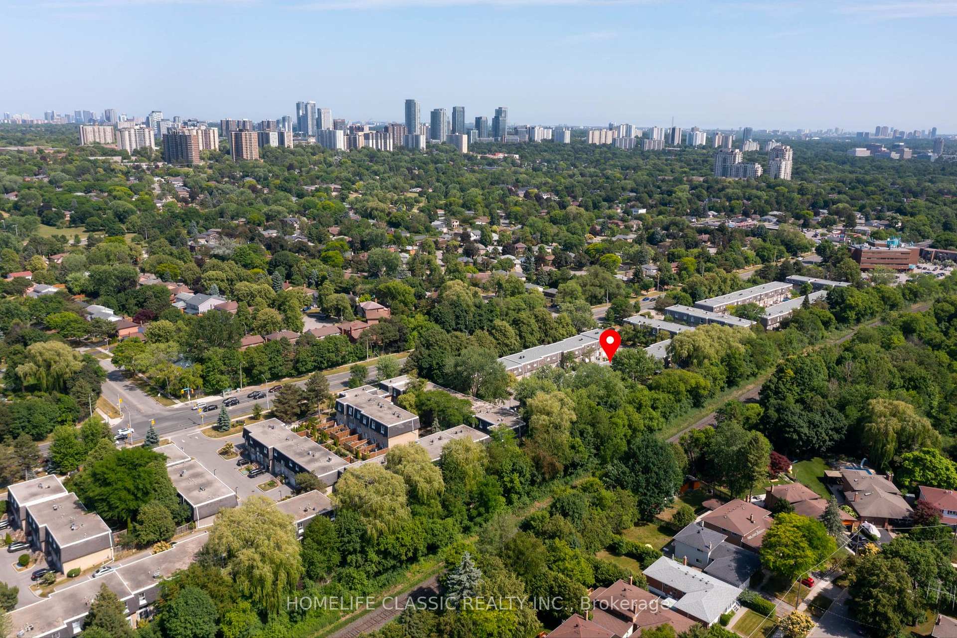 4 Bedrooms Condo at 108 Wild Briarway, Toronto For sale