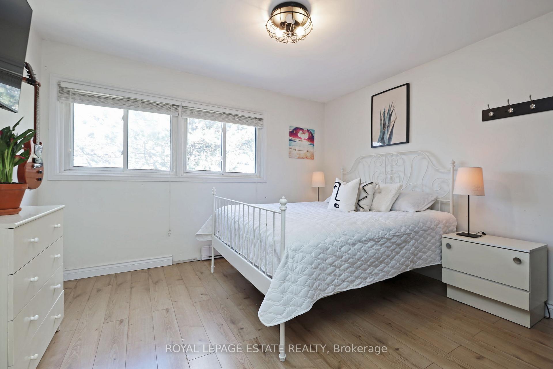 4 Bedrooms Condo at 3100 Kingston, Toronto For sale