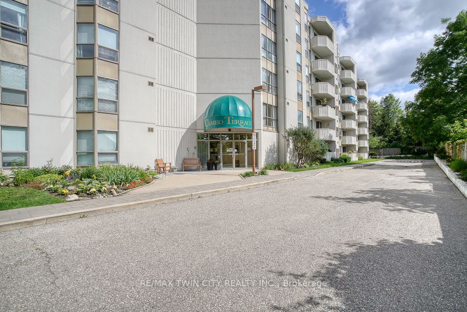 #505 - 3267 King Street, Kitchener, ON N2A 4A4