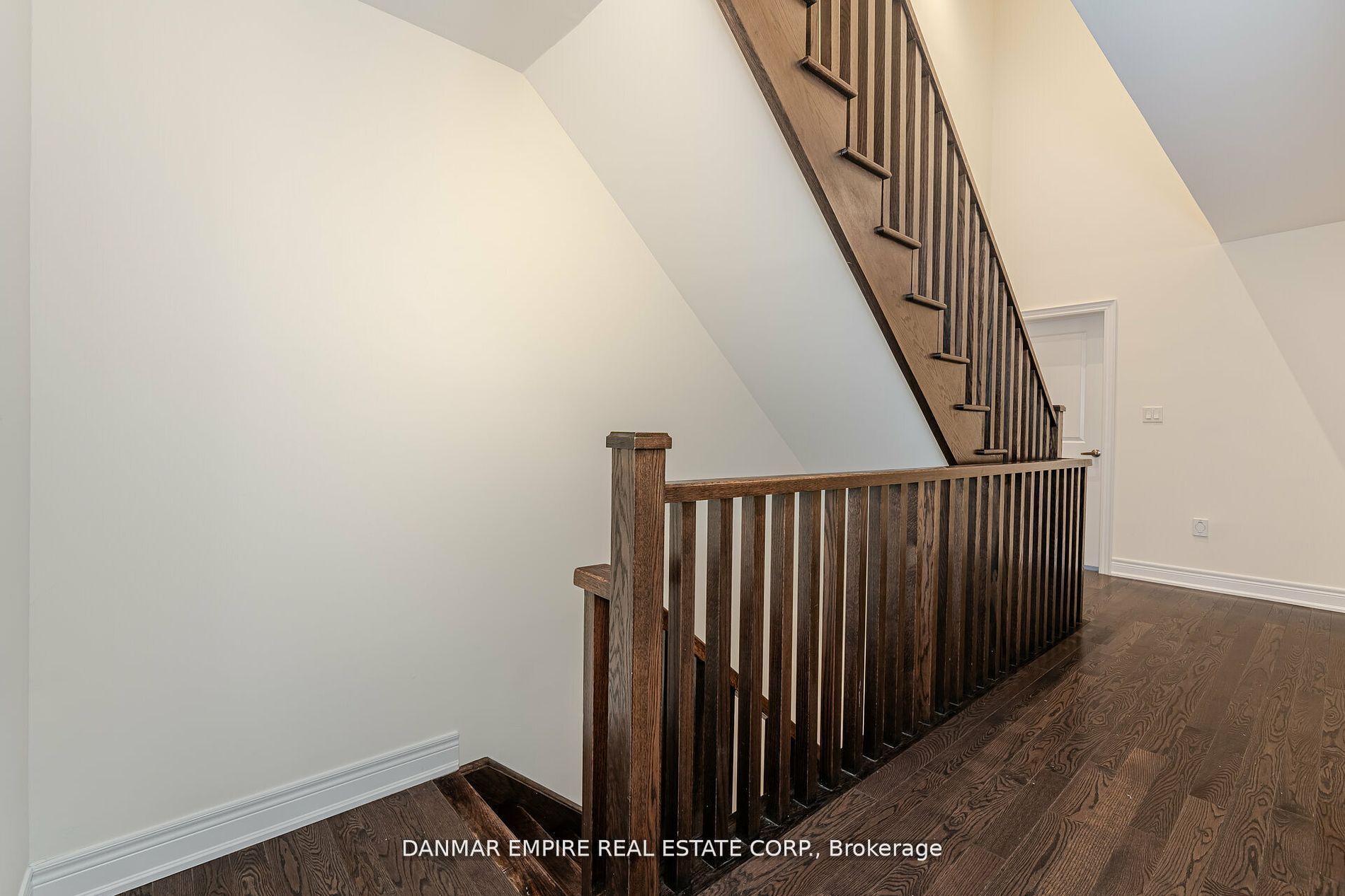11 Hiawatha Court