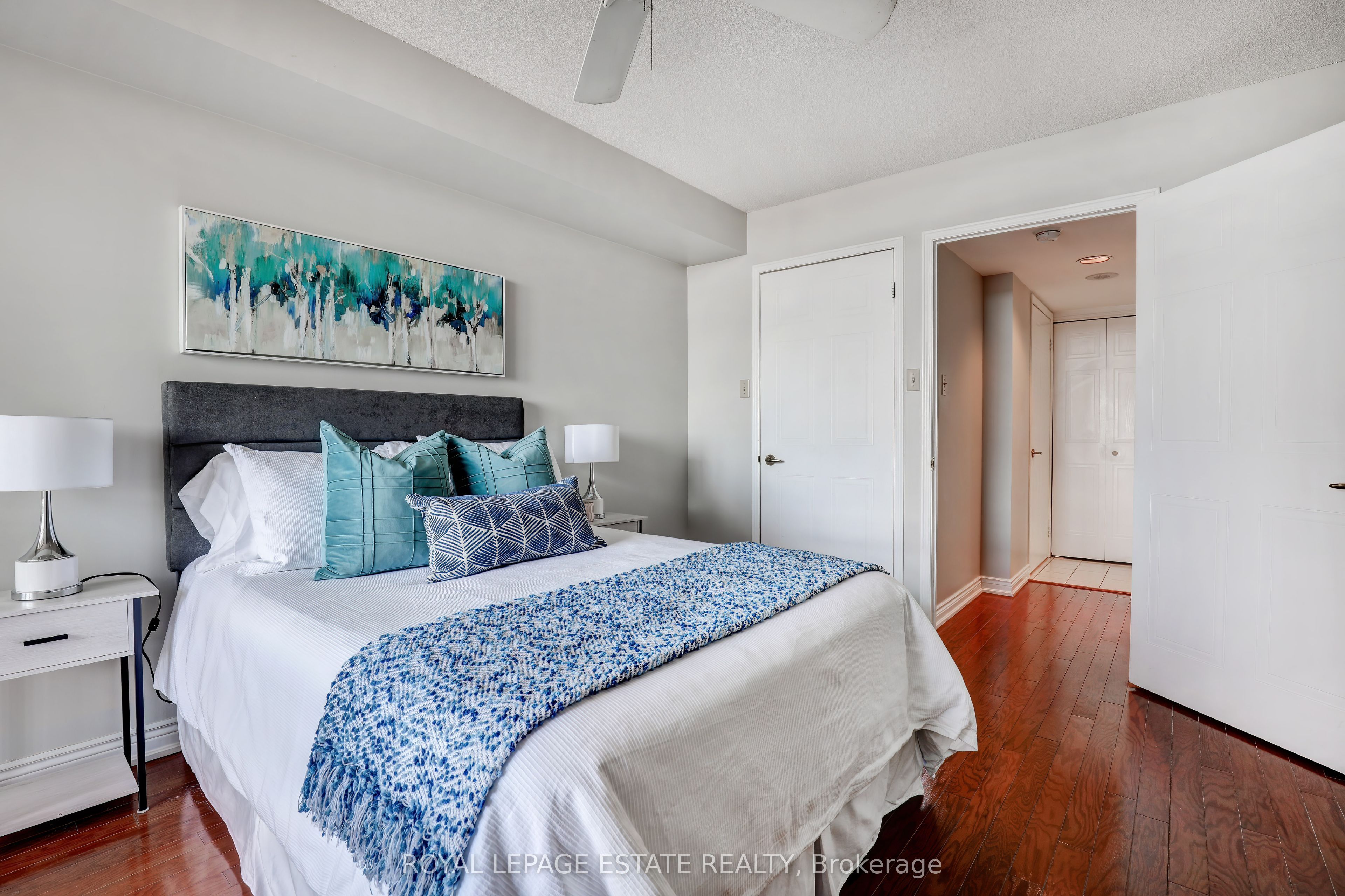 1093 Kingston Road, #808