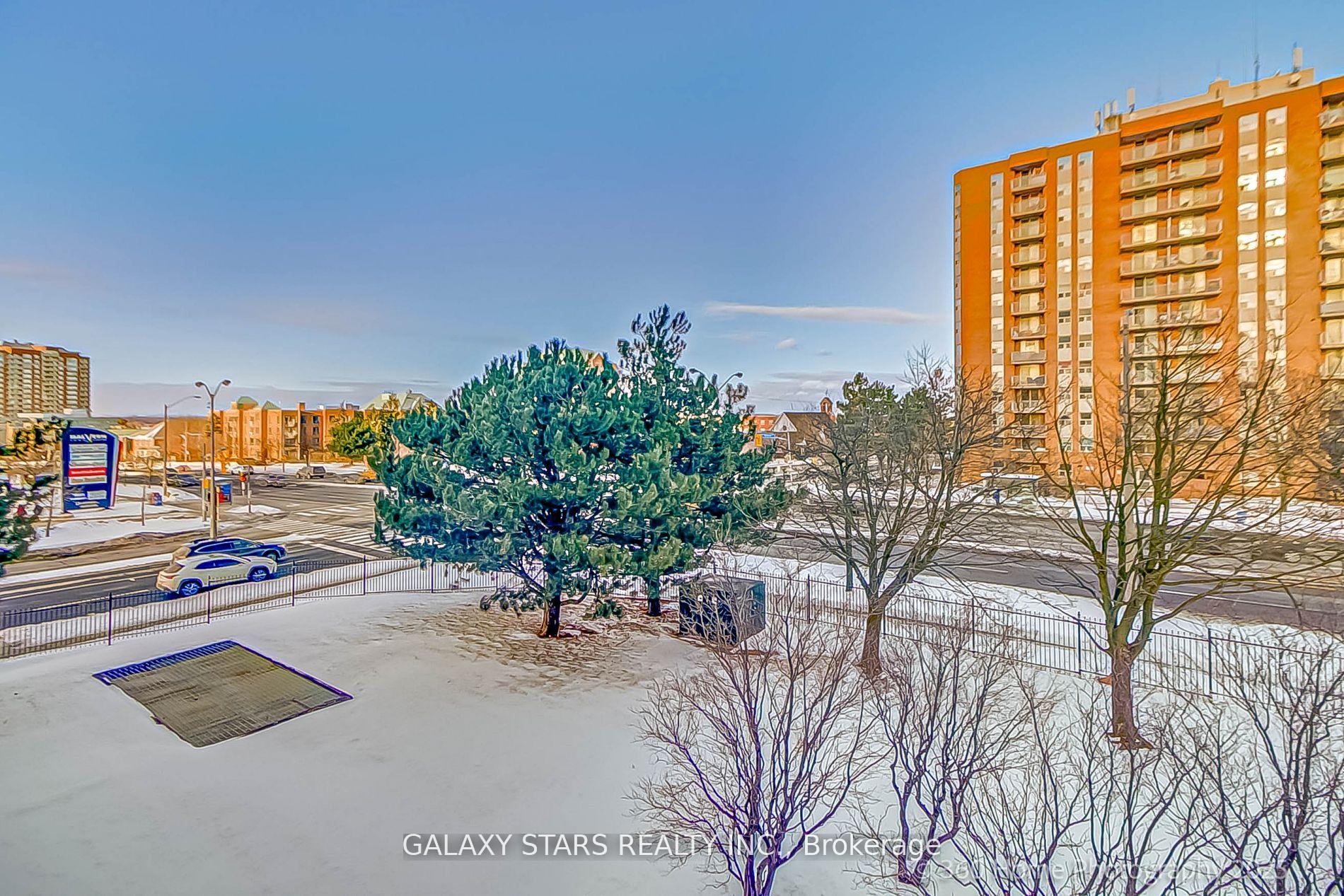1 Bedroom Condo at 10 Tapscott,  Toronto For sale