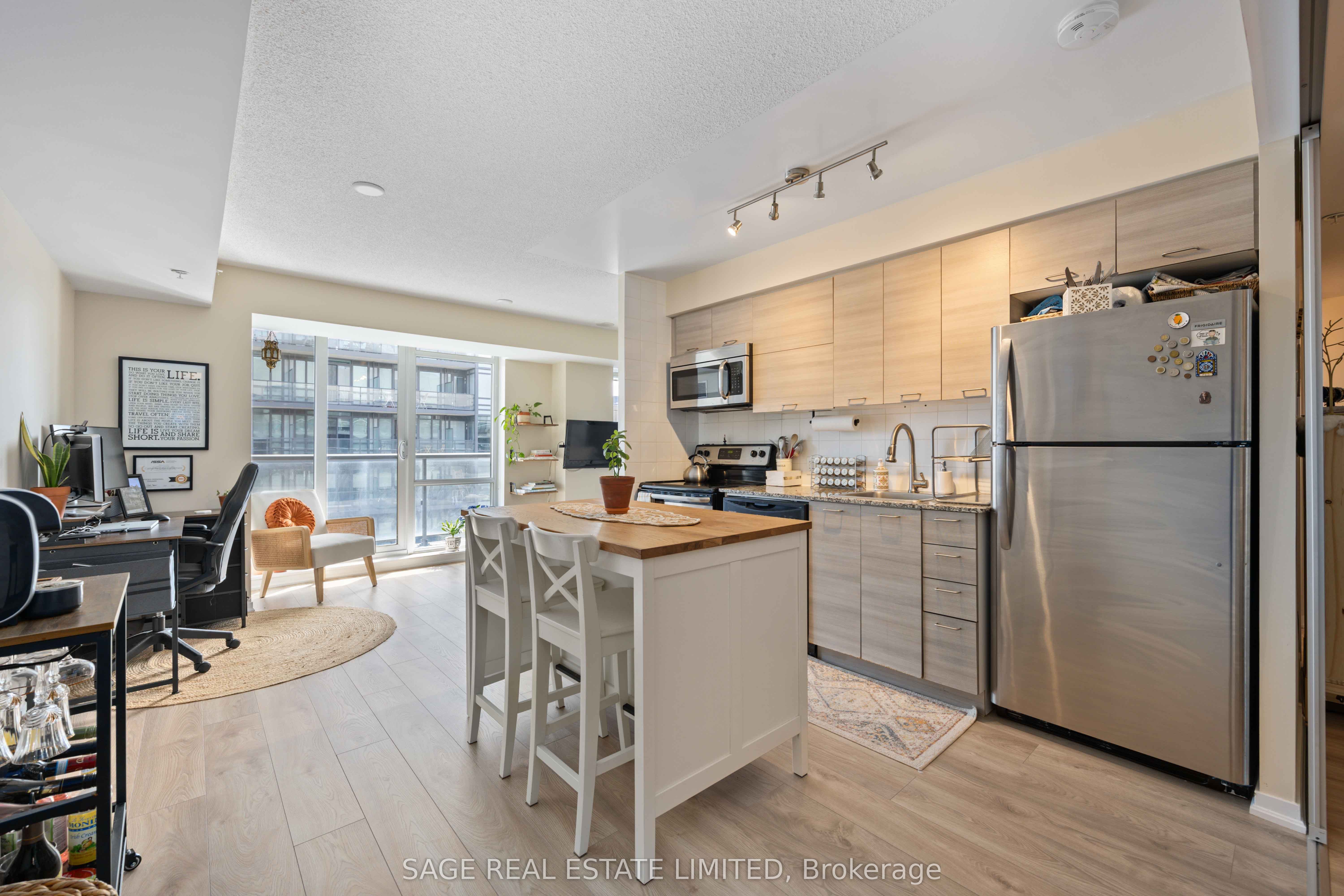 20 Joe Shuster Way, #1305