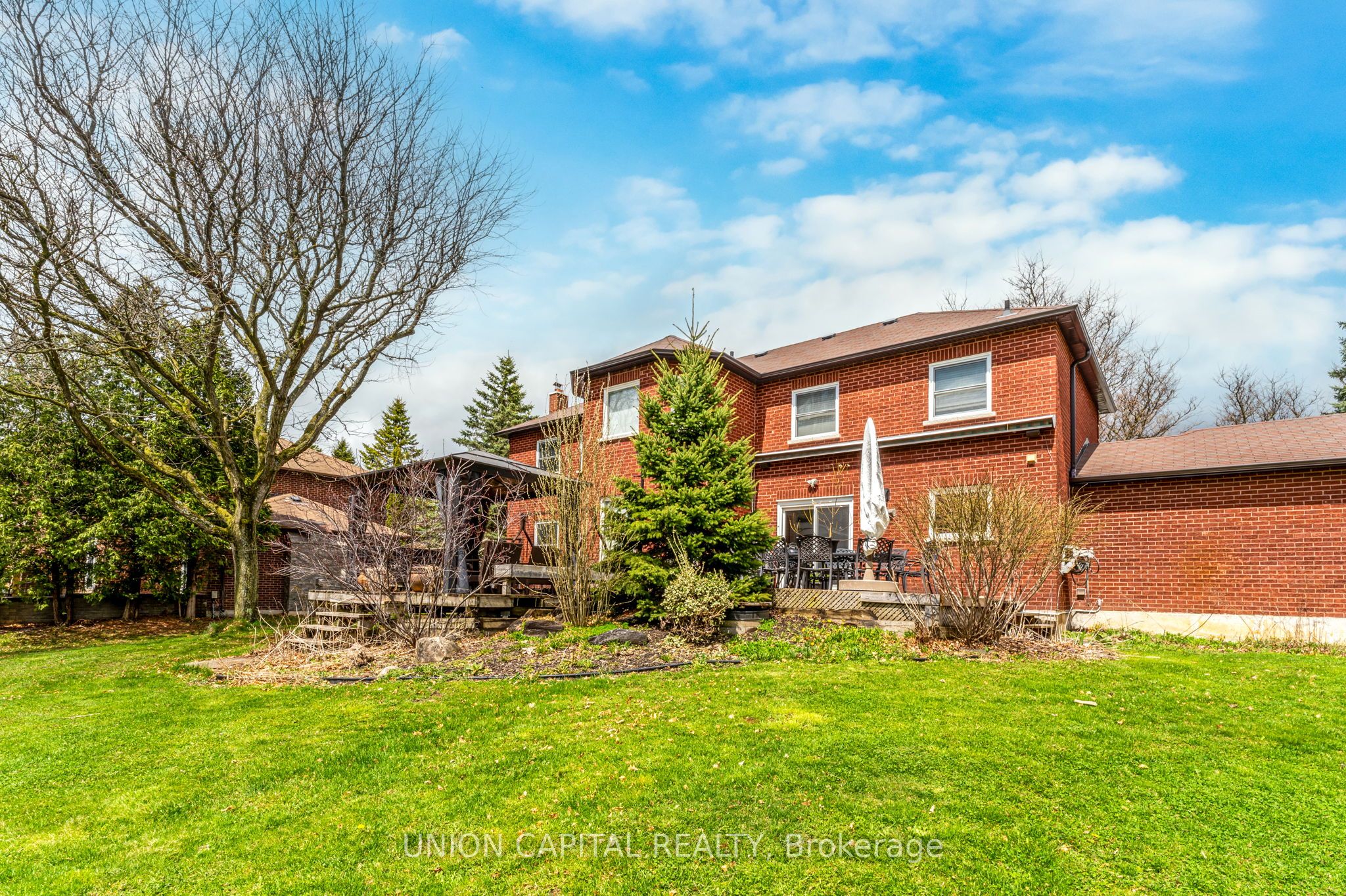 12 Reesor Place