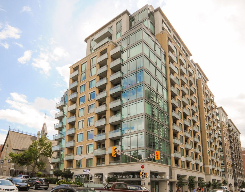 #1104 - 238 BESSERER Street, LowerTownSandyHill, ON K1N 6B1