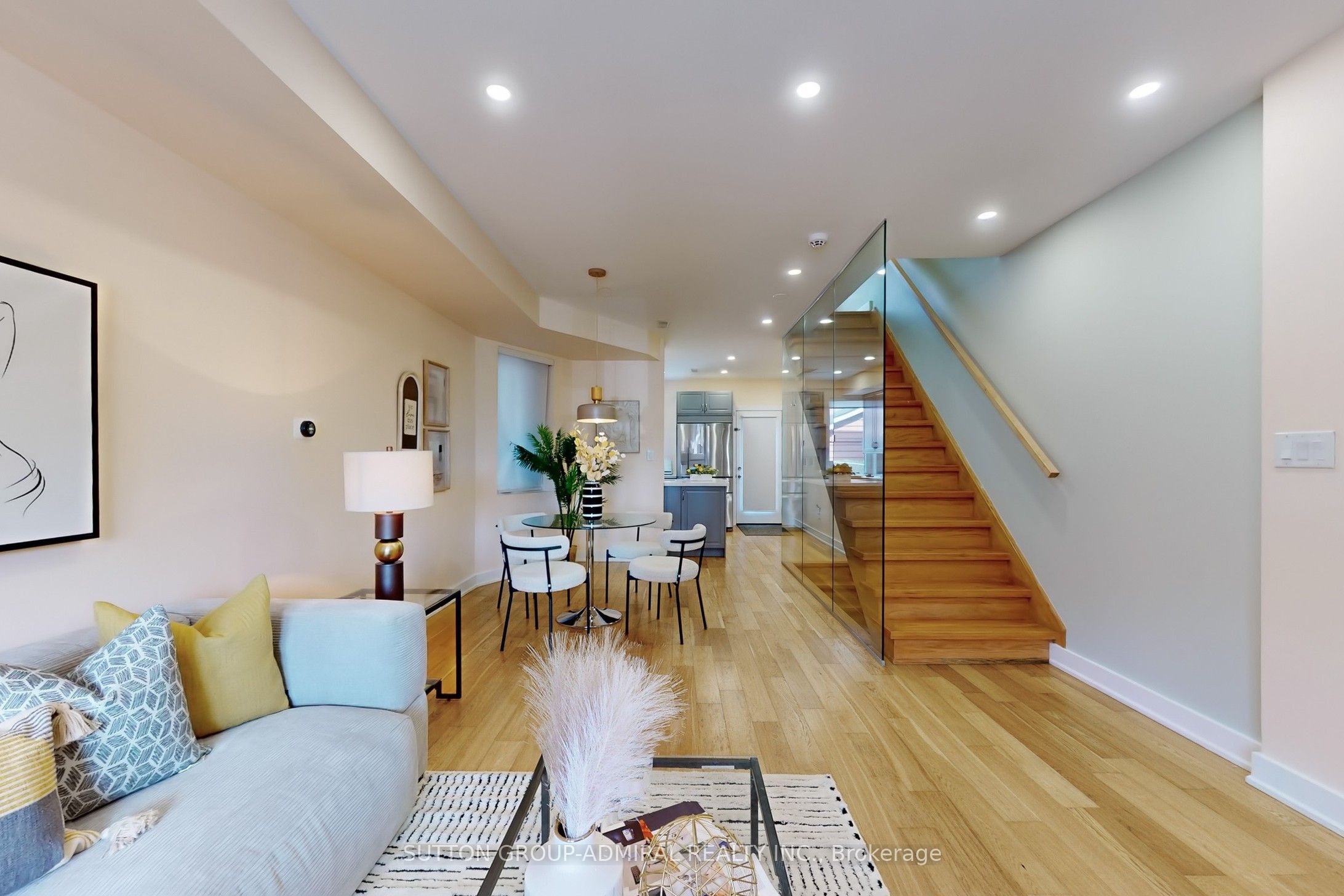 1216 Davenport Road