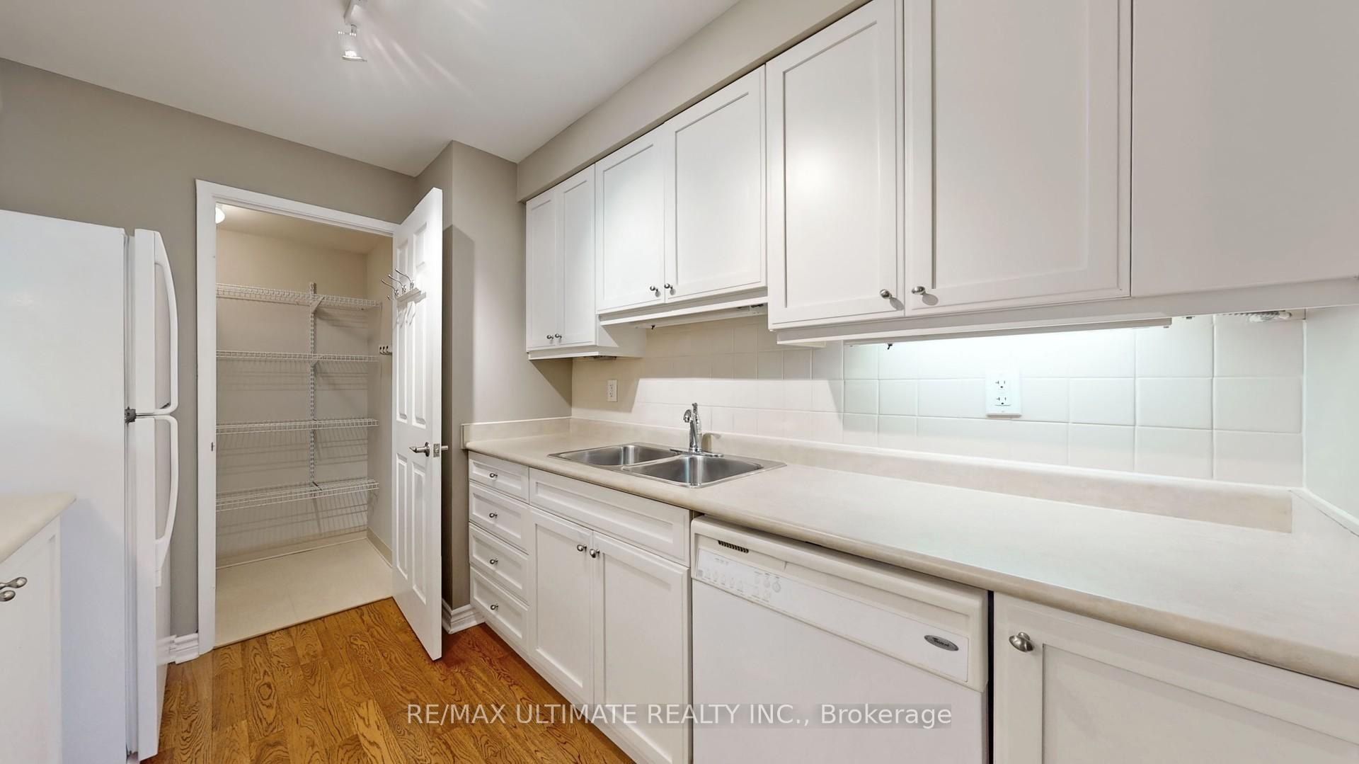 2 Bedrooms Condo at 645 Millwood, Toronto For sale