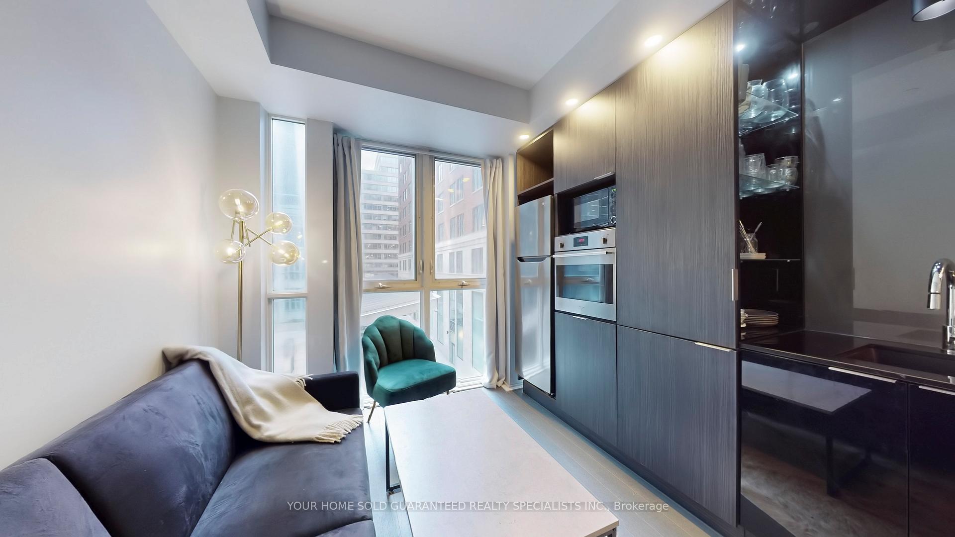 1 Bedroom Condo at 70 Temperance, Toronto For sale
