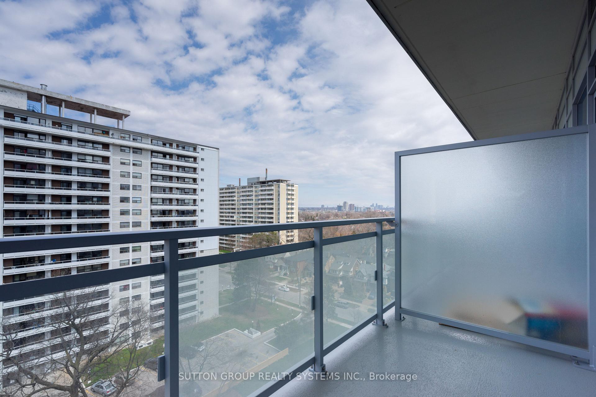 2 Bedrooms Condo at 1830 Bloor, Toronto For sale