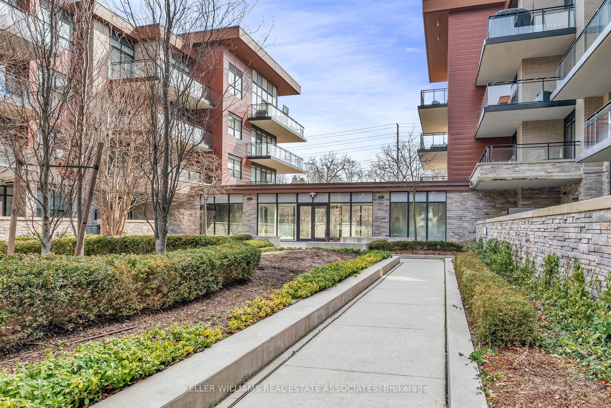 1575 Lakeshore Road W, #231