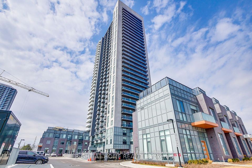 8 Hurontario