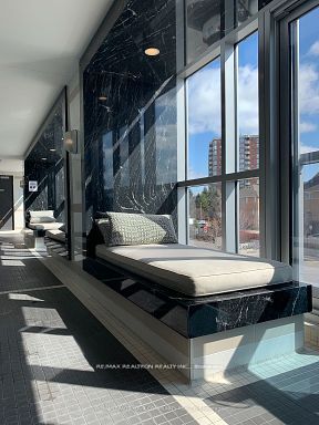 9471 Yonge Street #1206, Richmond Hill Observatory