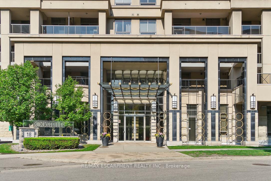 1 Bedroom Condo at 18 Kenaston, Toronto For sale