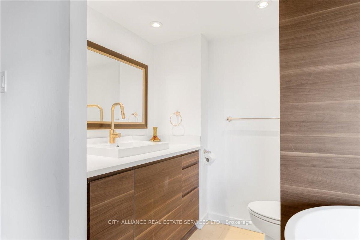 2 Bedrooms Condo at 284 Mill, Toronto For sale