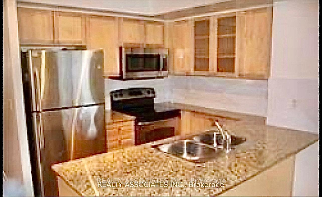 3 Bedrooms Condo at 761 Bay, Toronto For sale