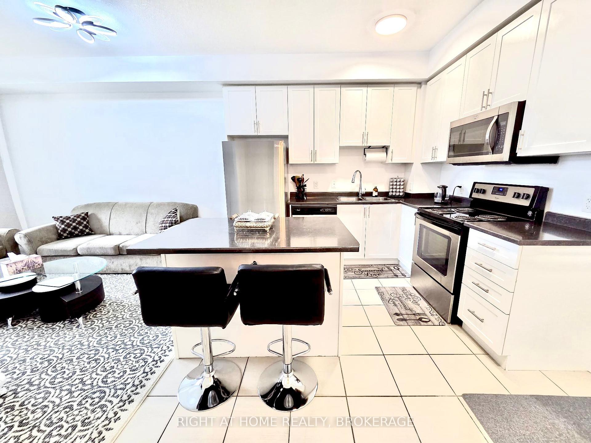 1 Bedroom Condo at 2490 Old Bronte, Oakville For sale