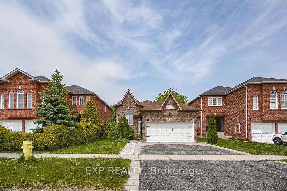 22 Parnell Crescent, Whitby, ON L1R 2L4