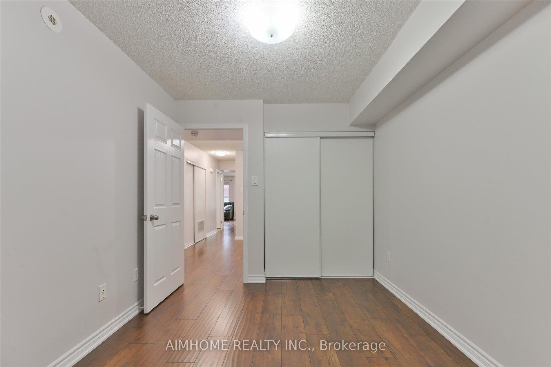 3 Bedrooms Condo at 55 George Appleton, Toronto For sale