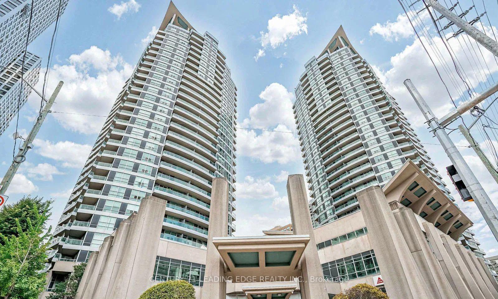 2 Bedrooms Condo at 33 ELM, Mississauga For sale
