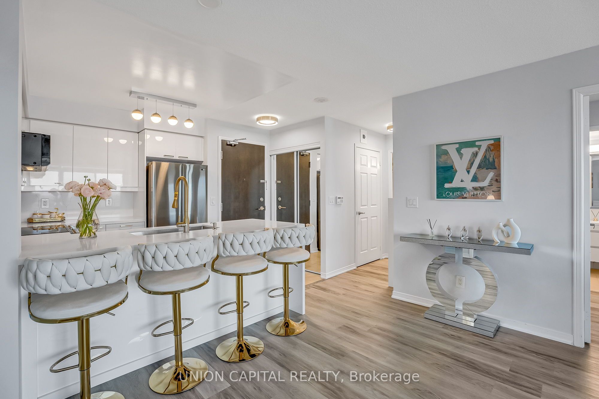 75 King William Crescent, #1010