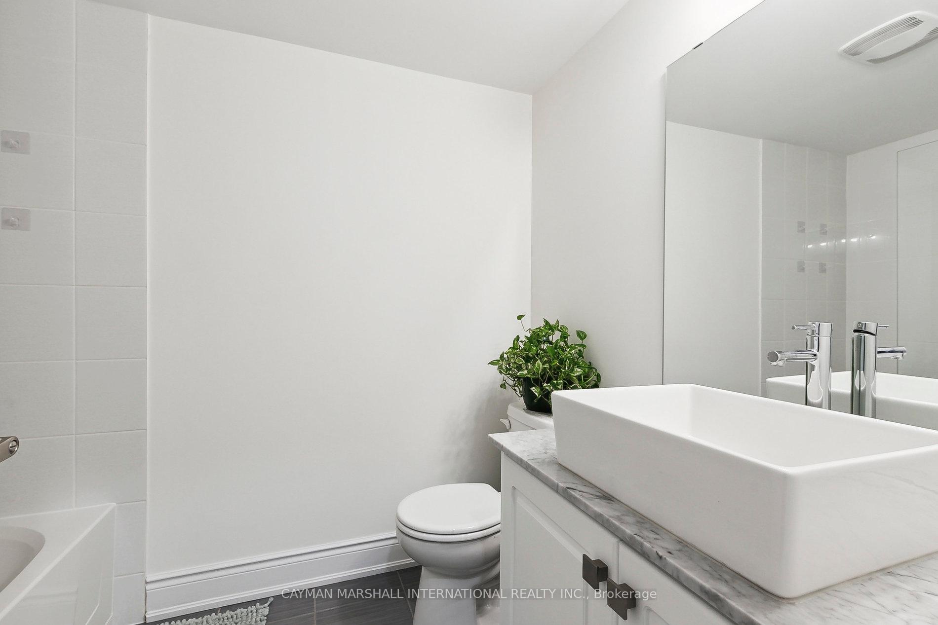 4 Bedrooms Condo at 185 Norseman, Toronto For sale