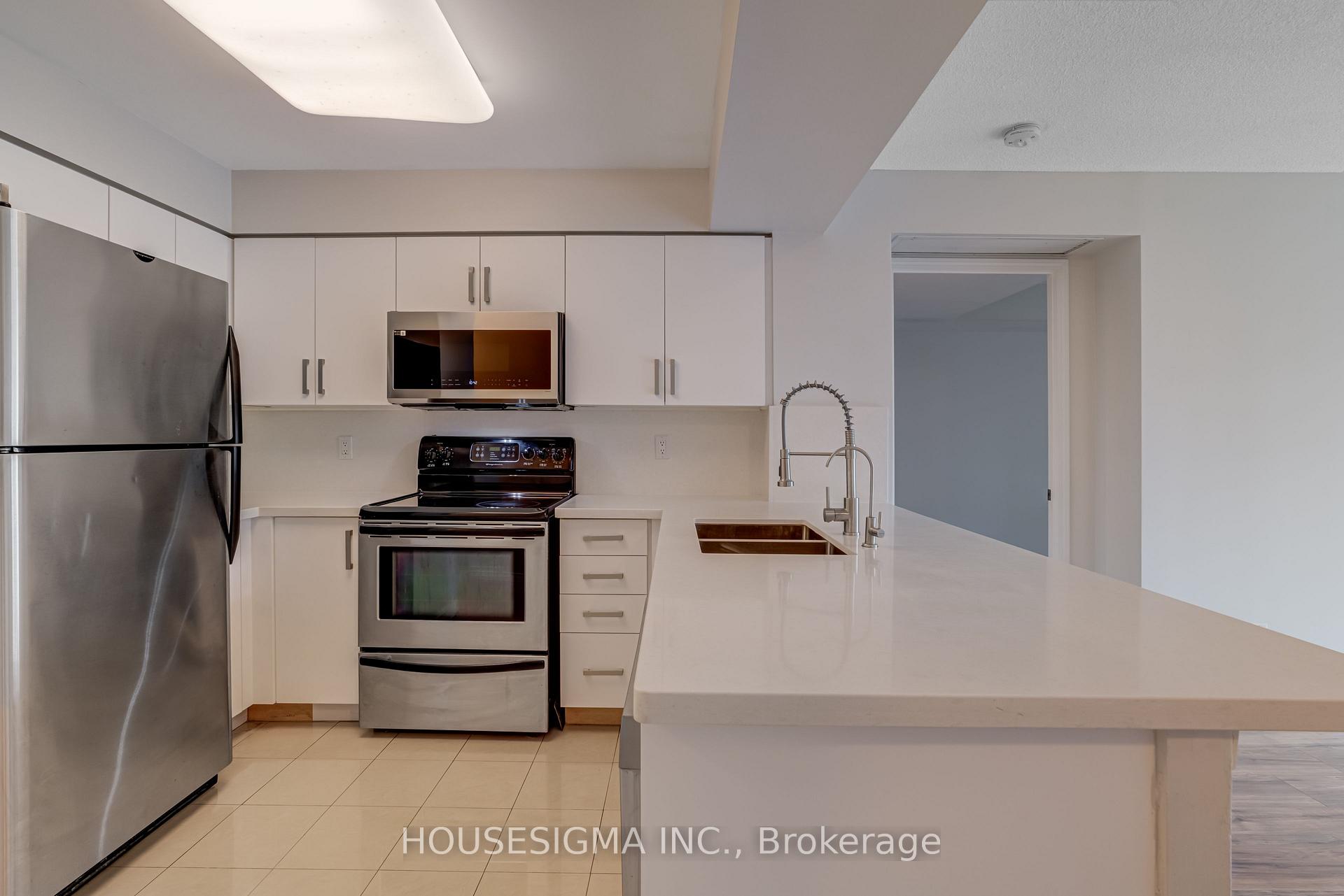 2 Bedrooms Condo at 28 Harrison Garden, Toronto For sale