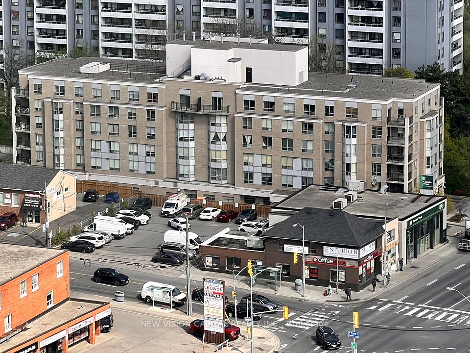 5940 Yonge