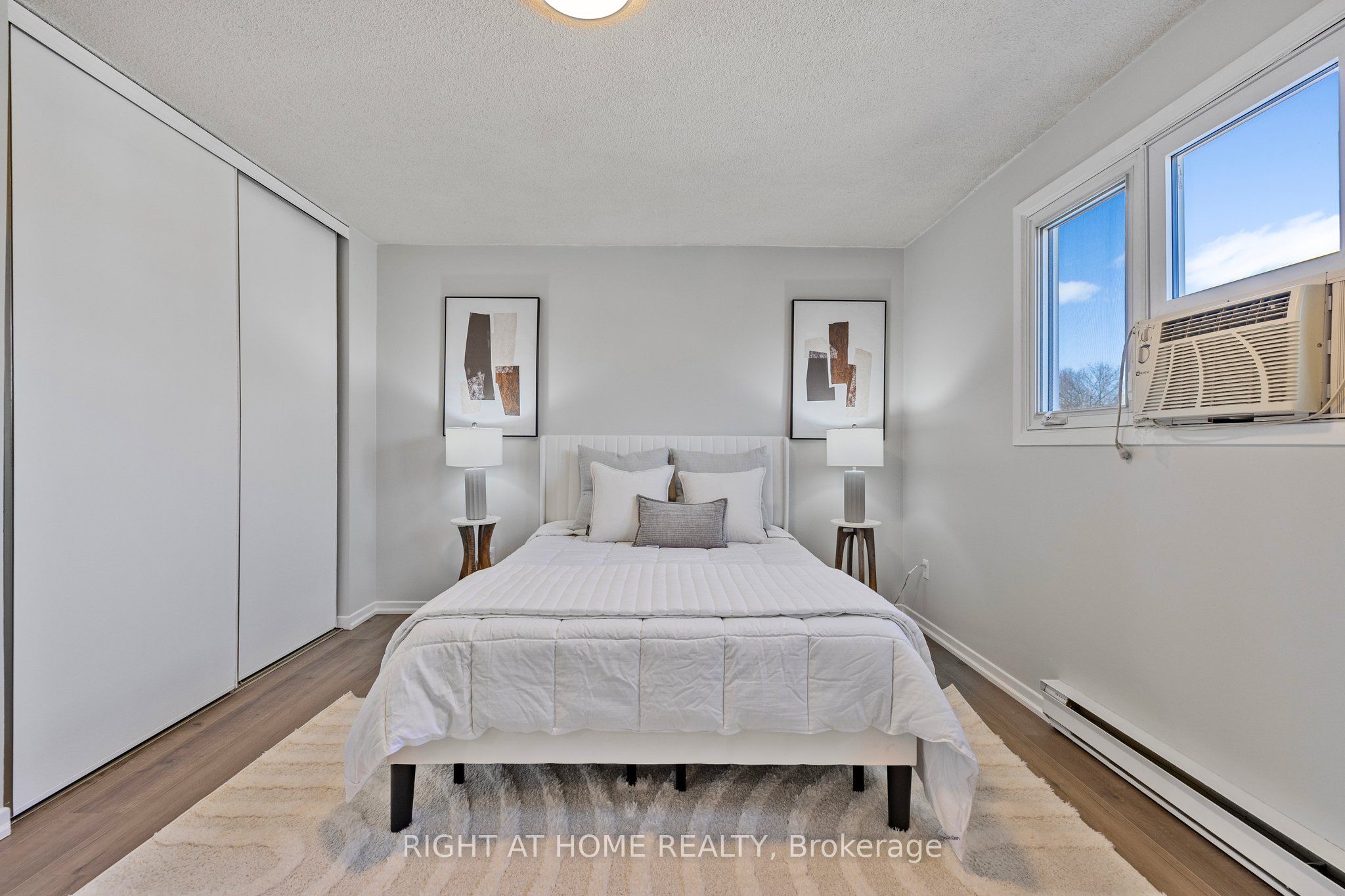 240 Collings Avenue, Bradford West Gwillimbury, ON L3Z 1W3